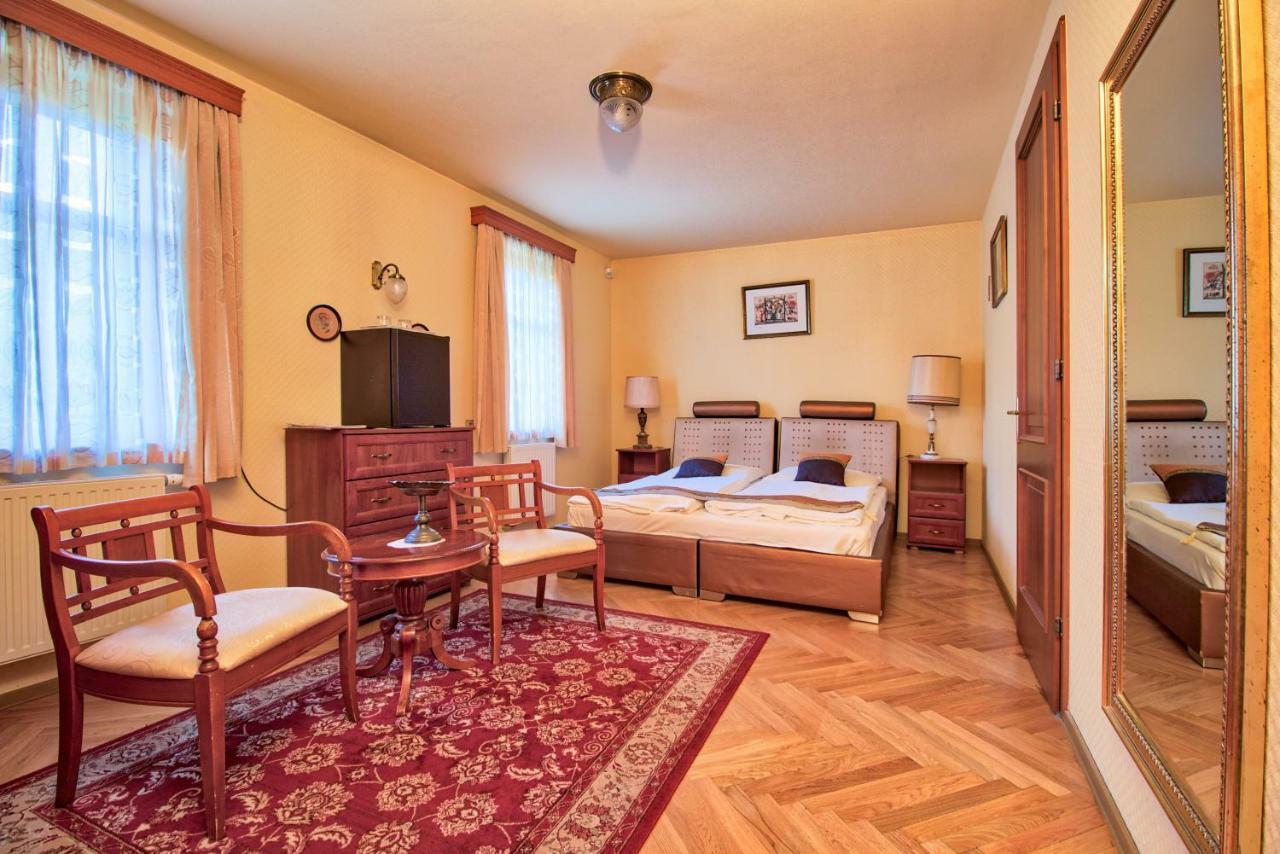 Palazzo Wellness Villa Еґер Екстер'єр фото