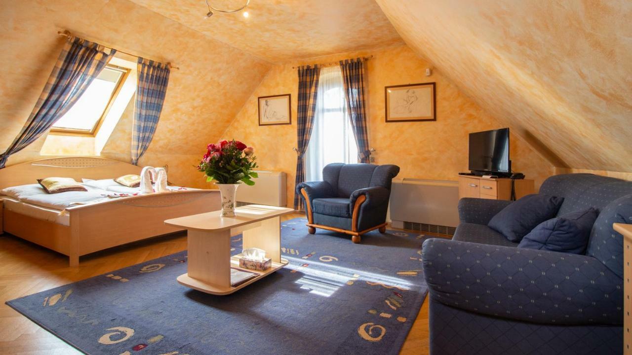 Palazzo Wellness Villa Еґер Екстер'єр фото